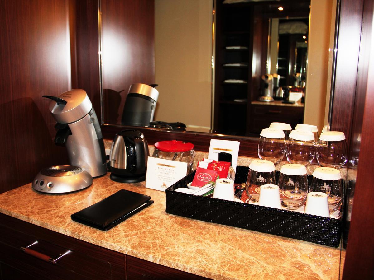 โอกินาว่า คาริยูชิ รีสอร์ต เอ็กเซส ออนนะ Hotel ภายนอก รูปภาพ