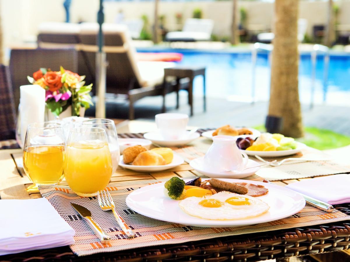 โอกินาว่า คาริยูชิ รีสอร์ต เอ็กเซส ออนนะ Hotel ภายนอก รูปภาพ