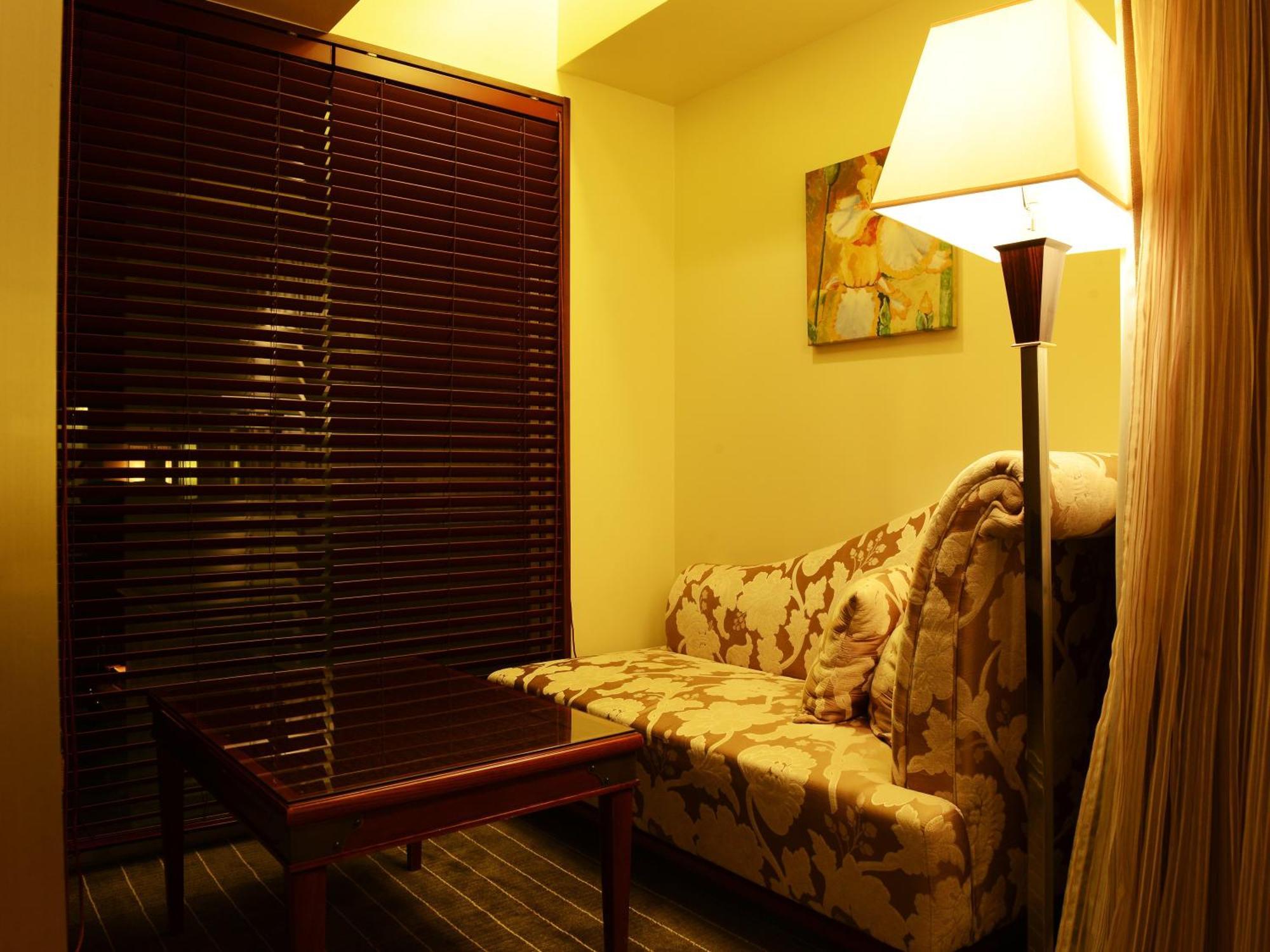 โอกินาว่า คาริยูชิ รีสอร์ต เอ็กเซส ออนนะ Hotel ห้อง รูปภาพ