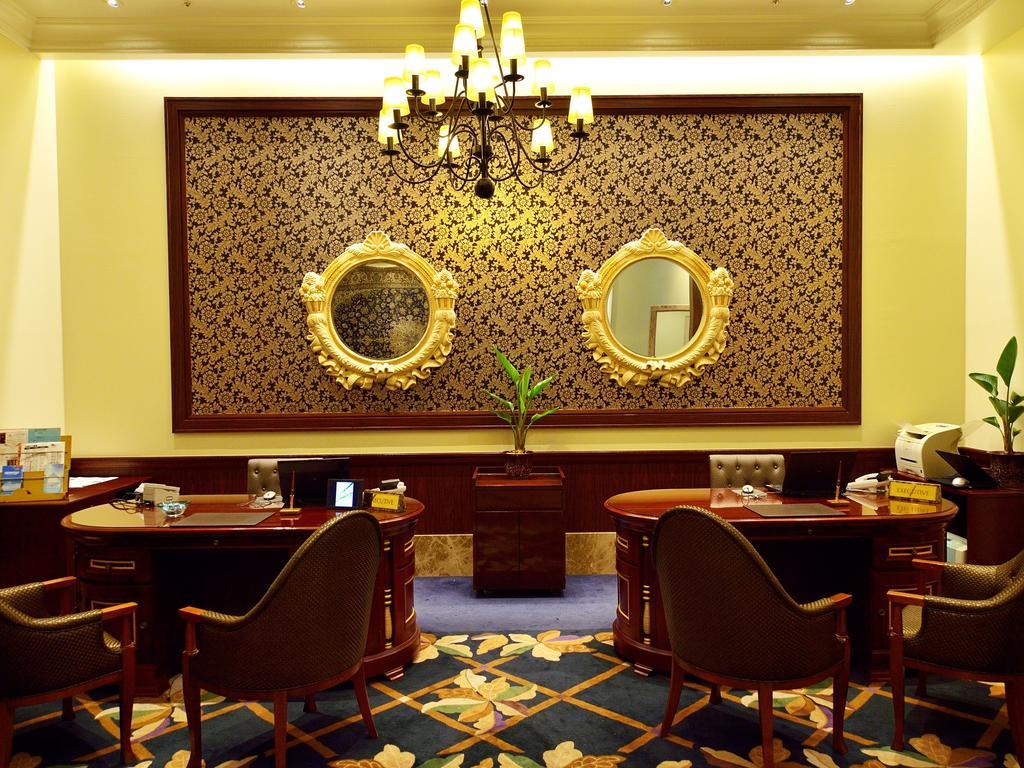 โอกินาว่า คาริยูชิ รีสอร์ต เอ็กเซส ออนนะ Hotel ภายนอก รูปภาพ