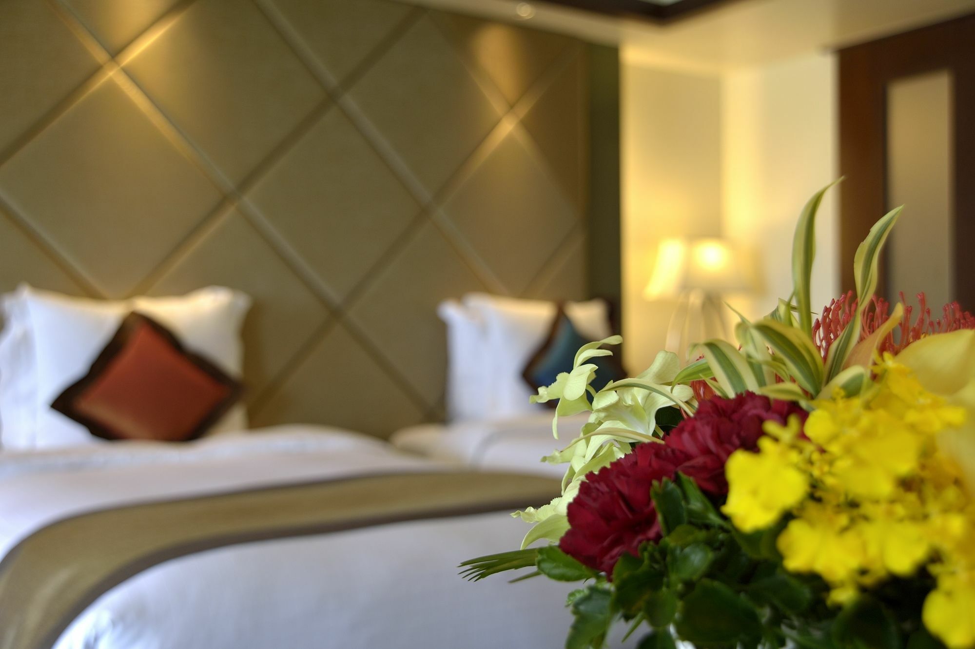 โอกินาว่า คาริยูชิ รีสอร์ต เอ็กเซส ออนนะ Hotel ภายนอก รูปภาพ